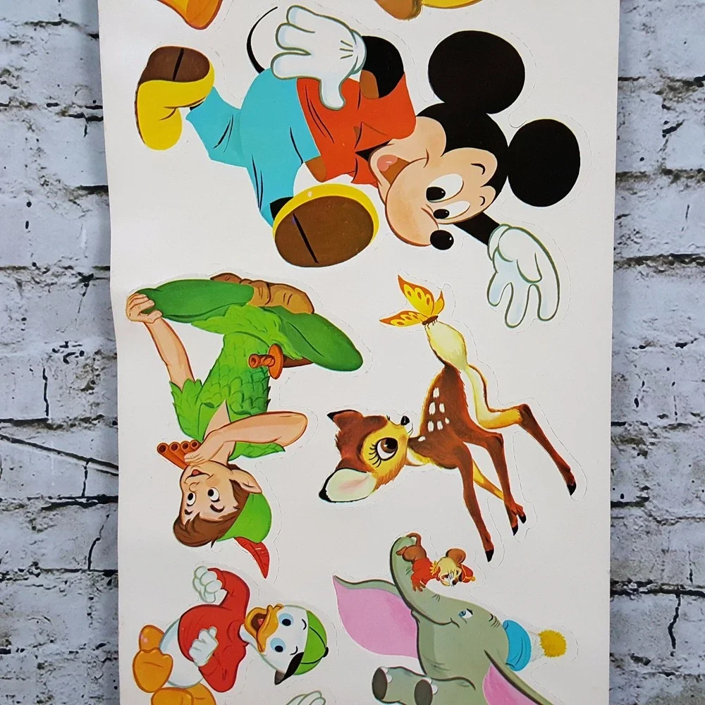 WALT DISNEY PAPER‎ UNCUT PUNCH OUT WALL DECAL DUMBO GOOFY POOH Decor Vintage